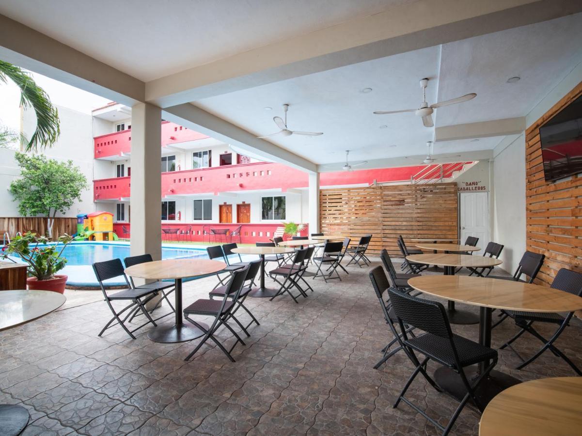 Capital O Hotel El Faisan Y El Venado Playa del Carmen Exterior foto